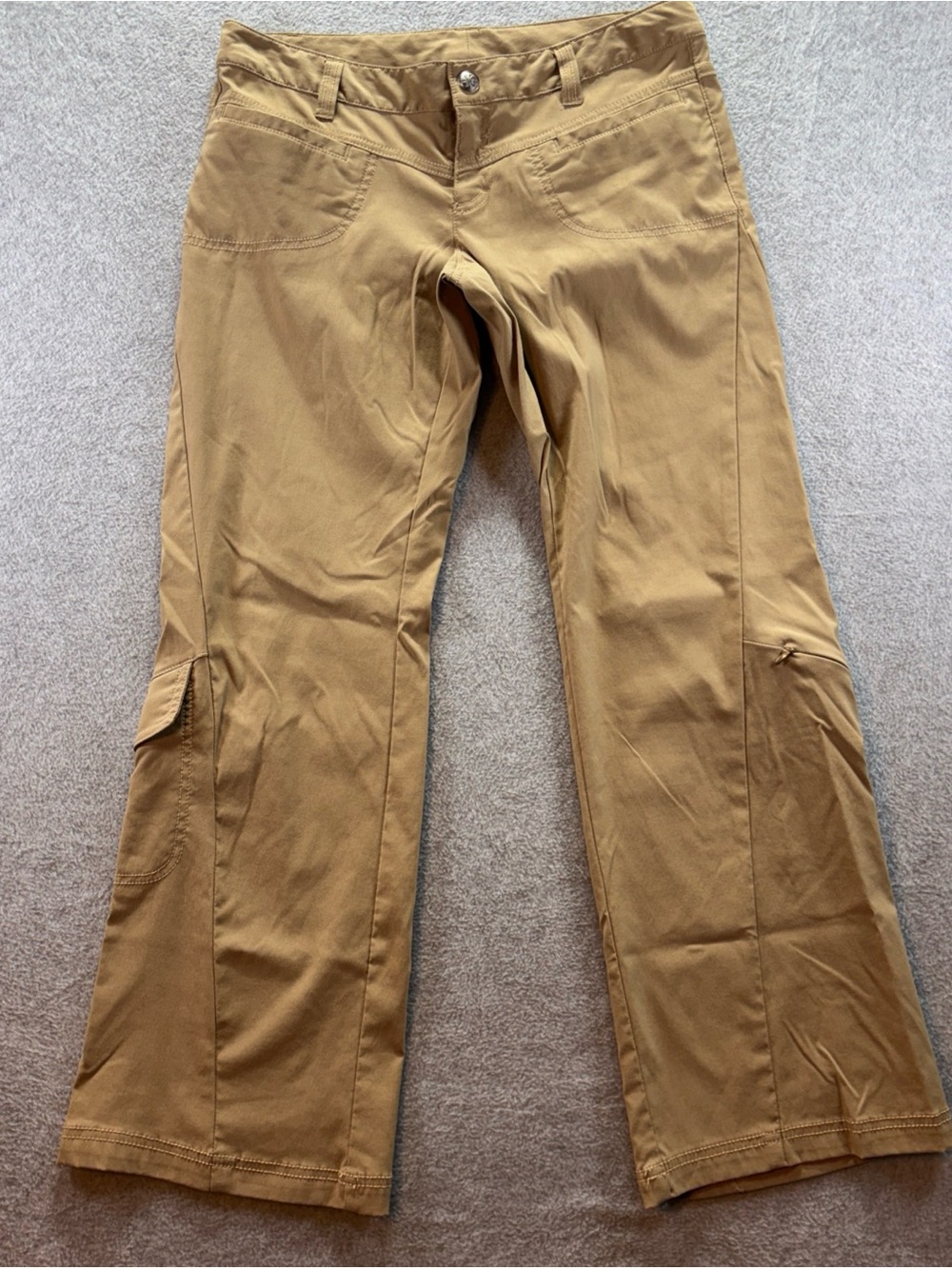 Athleta Trekkie Pant Tan Women's Size 6p Hiking Travel Pants